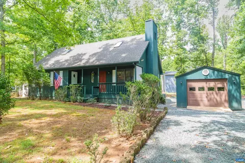 28 Maplevale Dr, Palmyra, VA 22963 photo 1