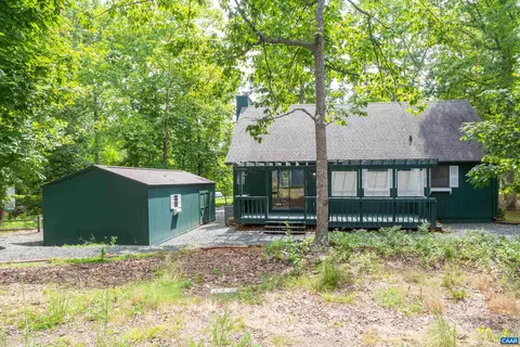 28 Maplevale Dr, Palmyra, VA 22963 photo 4