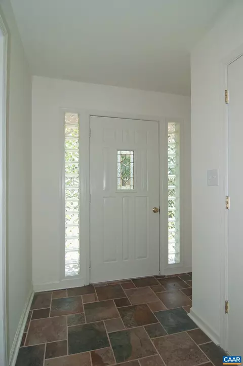 2115 Tarleton Dr, Charlottesville, VA 22901 photo 5