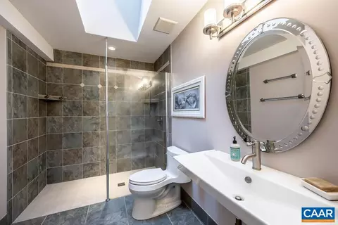 12 Rowell Rd, Palmyra, VA 22963 photo 9