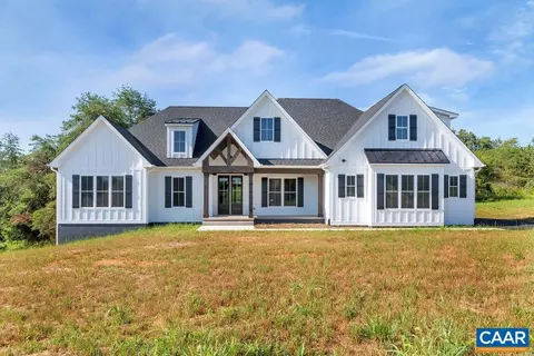36 Naylor Ln, Troy, VA 22974