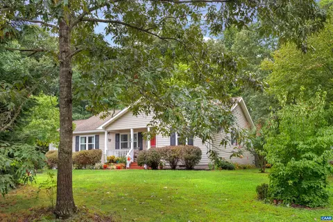 38 Chippewa Ln, Palmyra, VA 22963 photo 2