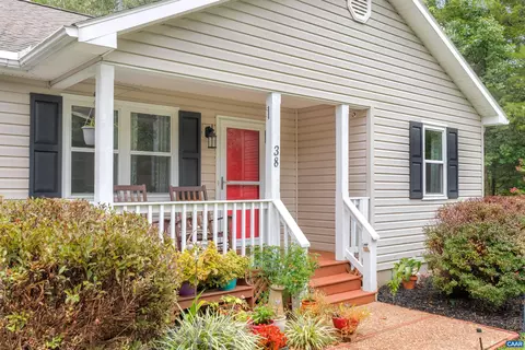 38 Chippewa Ln, Palmyra, VA 22963 photo 1