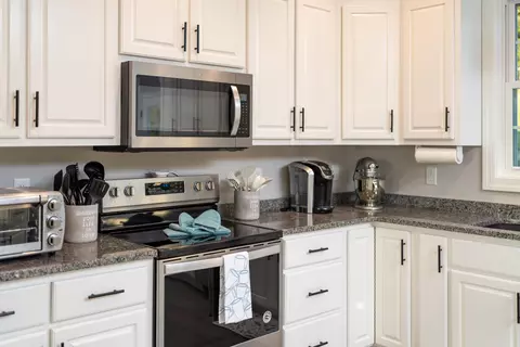 1261 Newport Rd, Raphine, VA 24472 photo 26