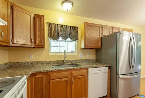 41 Hatchechubee Rd, Palmyra, VA 22963 photo 9