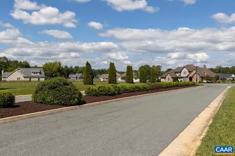 4 Jaspers Lane, Stuarts Draft, VA 24477 photo 8