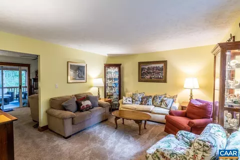 22 Evergreen Ln, Palmyra, VA 22963 photo 6