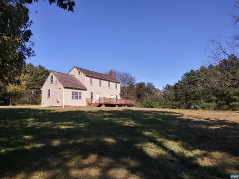 4044 Byrd Mill Rd, Louisa, VA 23093 photo 2