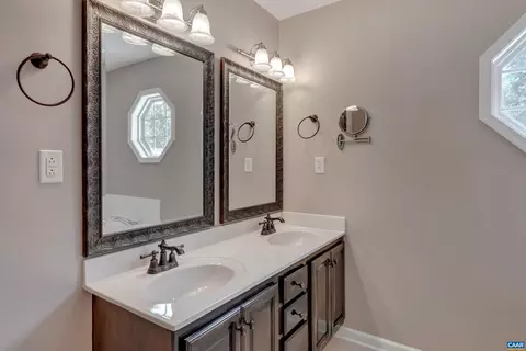 19 Riverside Dr, Palmyra, VA 22963 photo 28