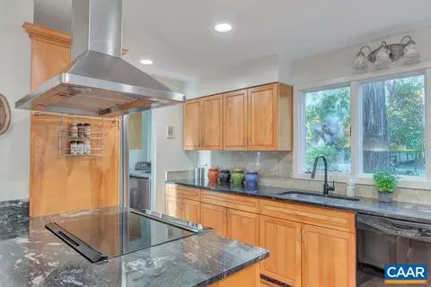 6 Colonial Rd, Palmyra, VA 22963 photo 12