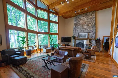 4966 Turkey Sag Rd, Keswick, VA 22947