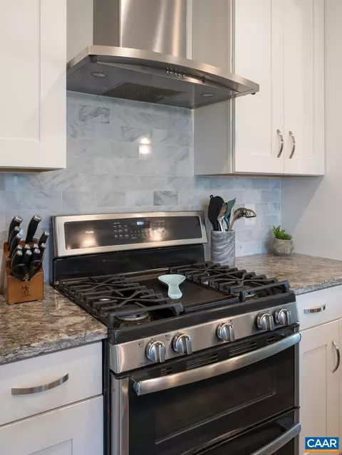 1094 Delphi Ln, Charlottesville, VA 22911 photo 13
