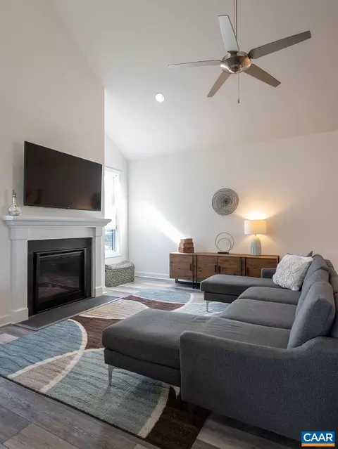 1094 Delphi Ln, Charlottesville, VA 22911 photo 6
