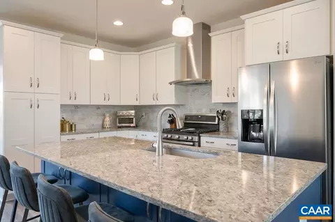 1094 Delphi Ln, Charlottesville, VA 22911 photo 10