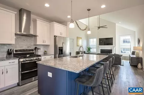 1094 Delphi Ln, Charlottesville, VA 22911 photo 12