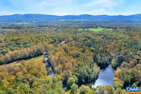 4 Brocks Mill Rd, Barboursville, VA 22923