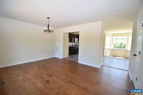 175 Pine Crest Dr, Troy, VA 22974 photo 9
