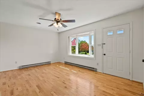 39 Valley View Ave, Mount Sidney, VA 24467 photo 2