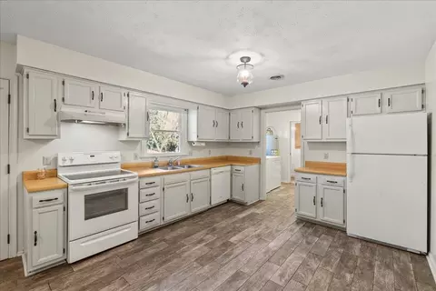 39 Valley View Ave, Mount Sidney, VA 24467 photo 9