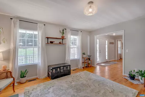 27 E Point Rd, Palmyra, VA 22963 photo 17