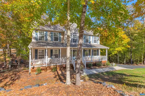 27 E Point Rd, Palmyra, VA 22963 photo 9