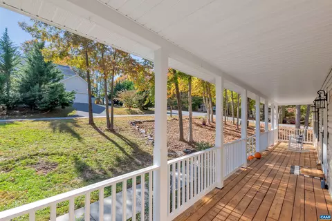 27 E Point Rd, Palmyra, VA 22963 photo 11