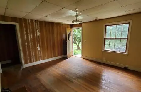 45 School House Hl, Raphine, VA 24472 photo 2
