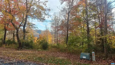 10 High View Lane, Nellysford, VA 22958