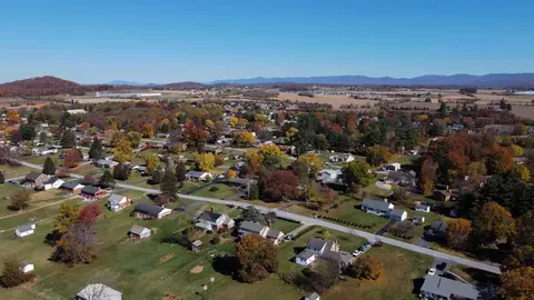 196 Stuart Ave, Stuarts Draft, VA 24477 photo 32