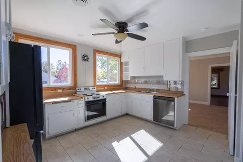196 Stuart Ave, Stuarts Draft, VA 24477 photo 12