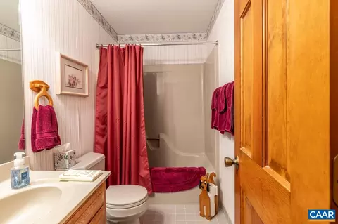11 Barrett St, Palmyra, VA 22963 photo 16
