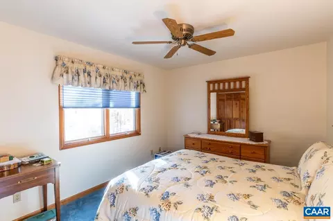 11 Barrett St, Palmyra, VA 22963 photo 17