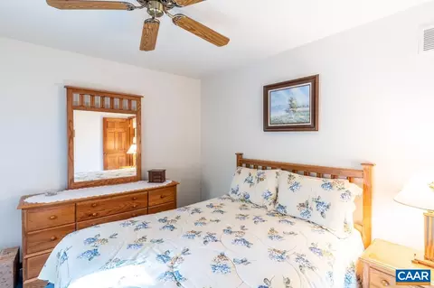 11 Barrett St, Palmyra, VA 22963 photo 18