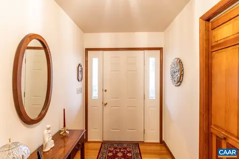 11 Barrett St, Palmyra, VA 22963 photo 6