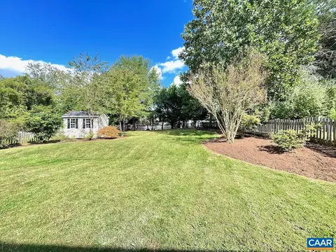 1212 Redfields Rd, Charlottesville, VA 22903 photo 2