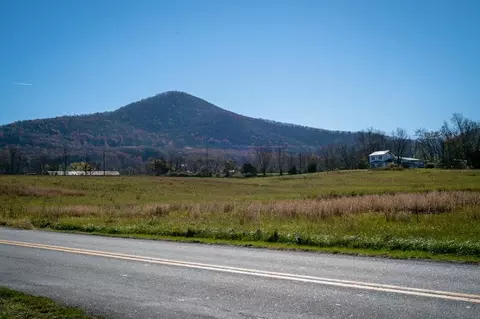 000 Park Rd, Stanley, VA 22851