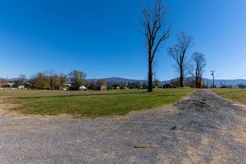 000 Park Rd, Stanley, VA 22851 photo 14