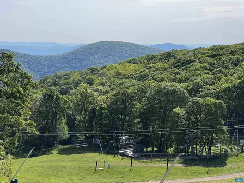 964 Diamond Hill Condos, Wintergreen Resort, VA 22967