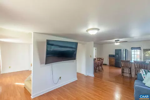 568 Fleeburg Loop, Shenandoah, VA 22849 photo 7