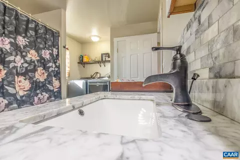 568 Fleeburg Loop, Shenandoah, VA 22849 photo 24