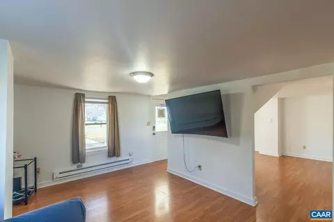 568 Fleeburg Loop, Shenandoah, VA 22849 photo 8