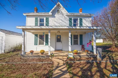 568 Fleeburg Loop, Shenandoah, VA 22849 photo 2