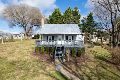 302 Bryce Blvd, Mount Jackson, VA 22842 photo 1