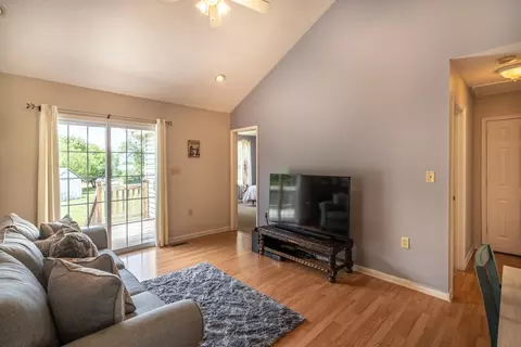 596 Elm St, Broadway, VA 22815 photo 11