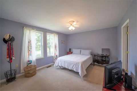 596 Elm St, Broadway, VA 22815 photo 14