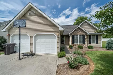 596 Elm St, Broadway, VA 22815 photo 30