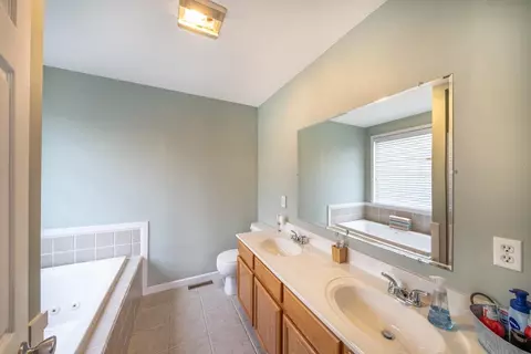 596 Elm St, Broadway, VA 22815 photo 20