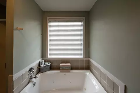 596 Elm St, Broadway, VA 22815 photo 18