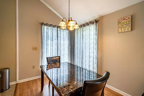 596 Elm St, Broadway, VA 22815 photo 7
