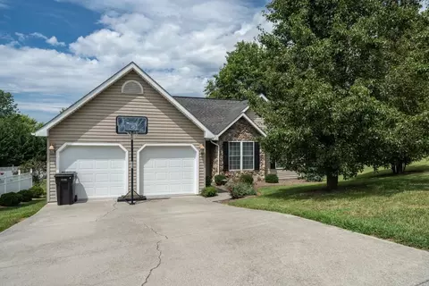 596 Elm St, Broadway, VA 22815 photo 35